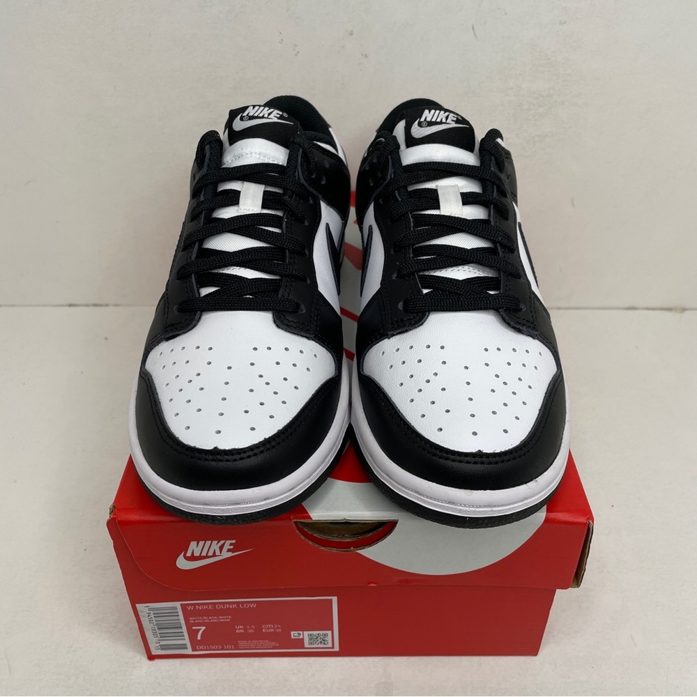Nike Dunk Low WMNS “Panda/Black White” 2023 - Picture 2 of 4